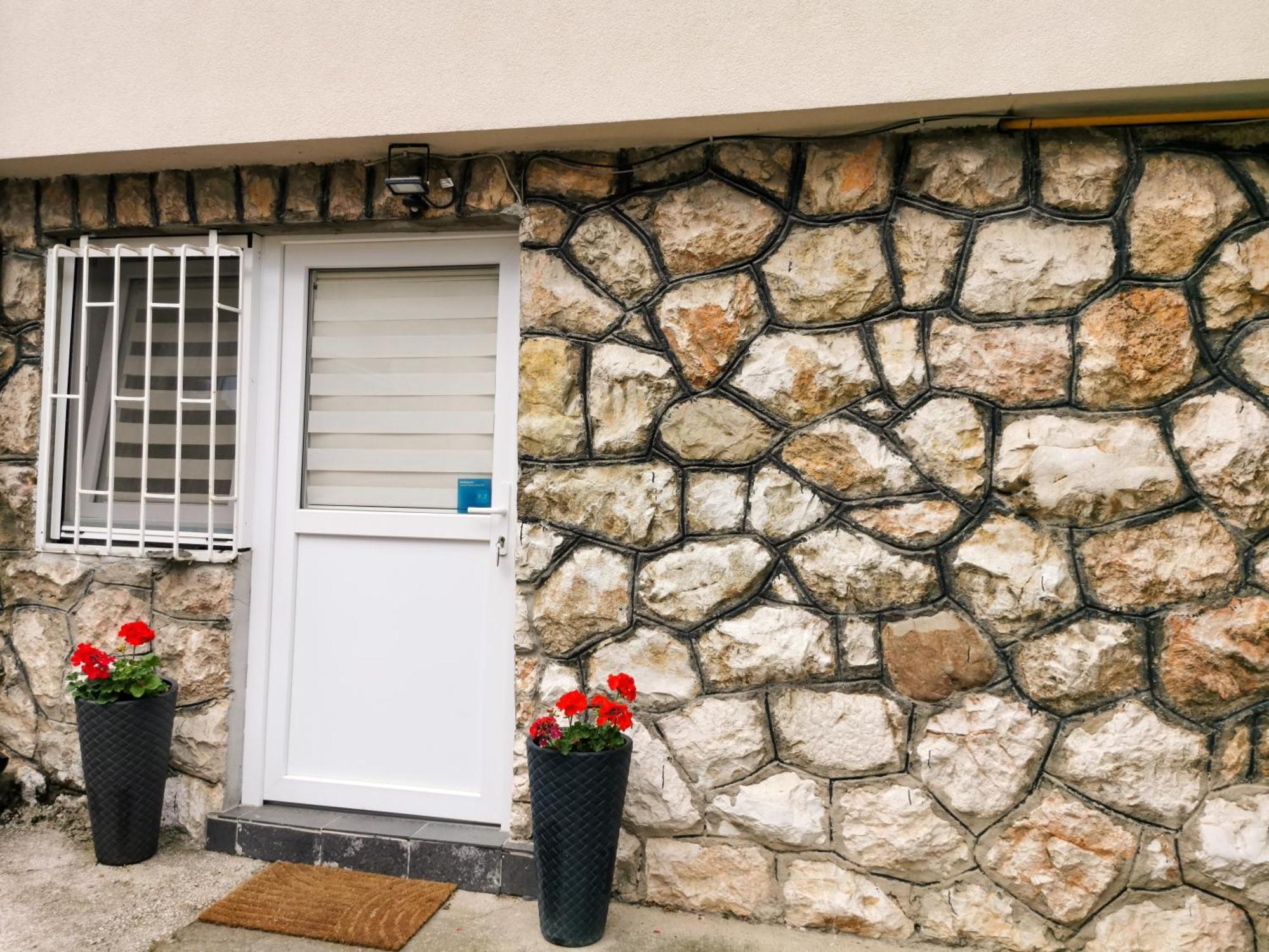 Apartment Miris Dunja SJJ Exterior foto
